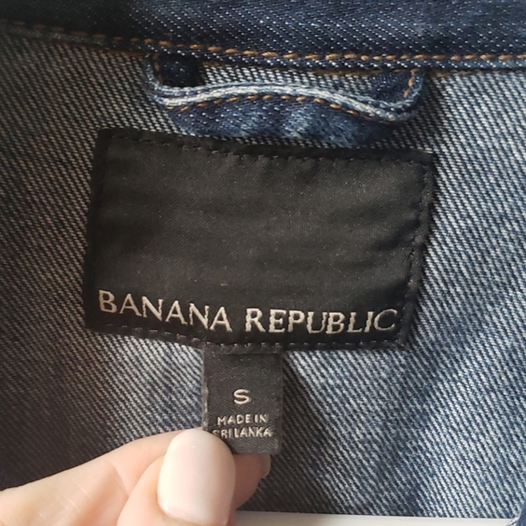 Banana Republic Jean Jacket - Picture 3 of 4